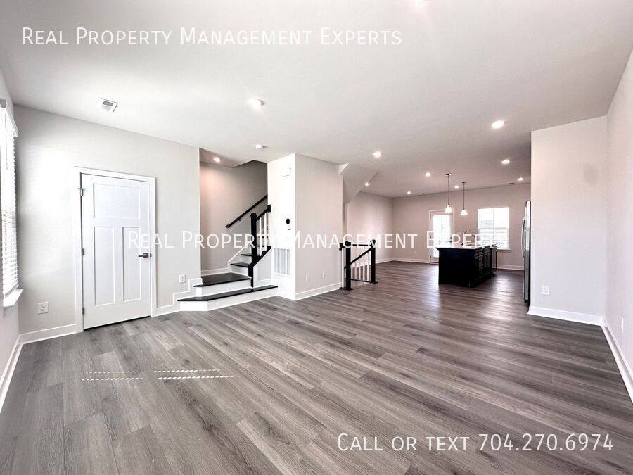Townhouse for rent at 1410 Newell Towns Lane, Charlotte, NC 28262
