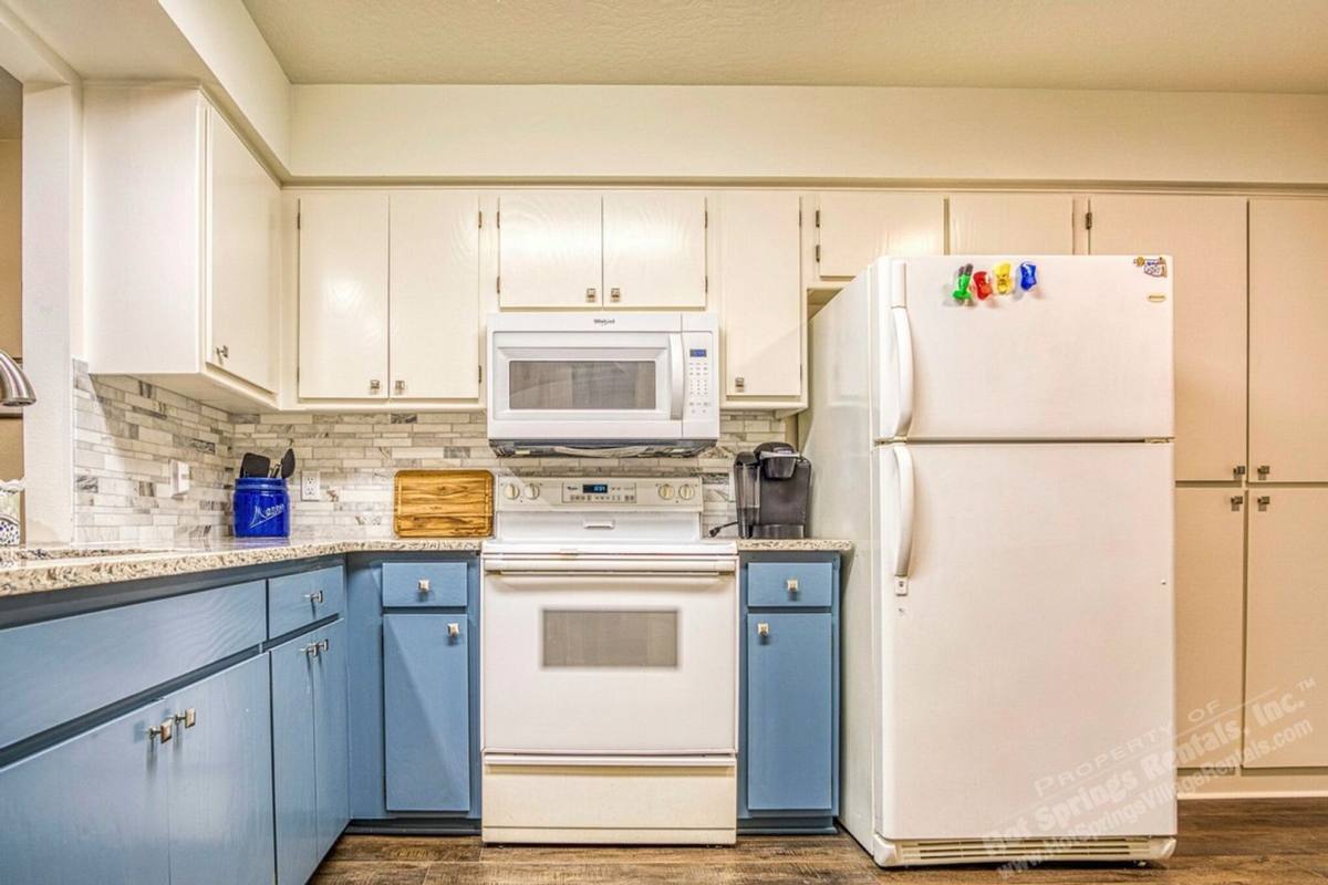 Townhouse for rent at 6 Palo Mastil Lane, Hot Springs Village, AR 71909