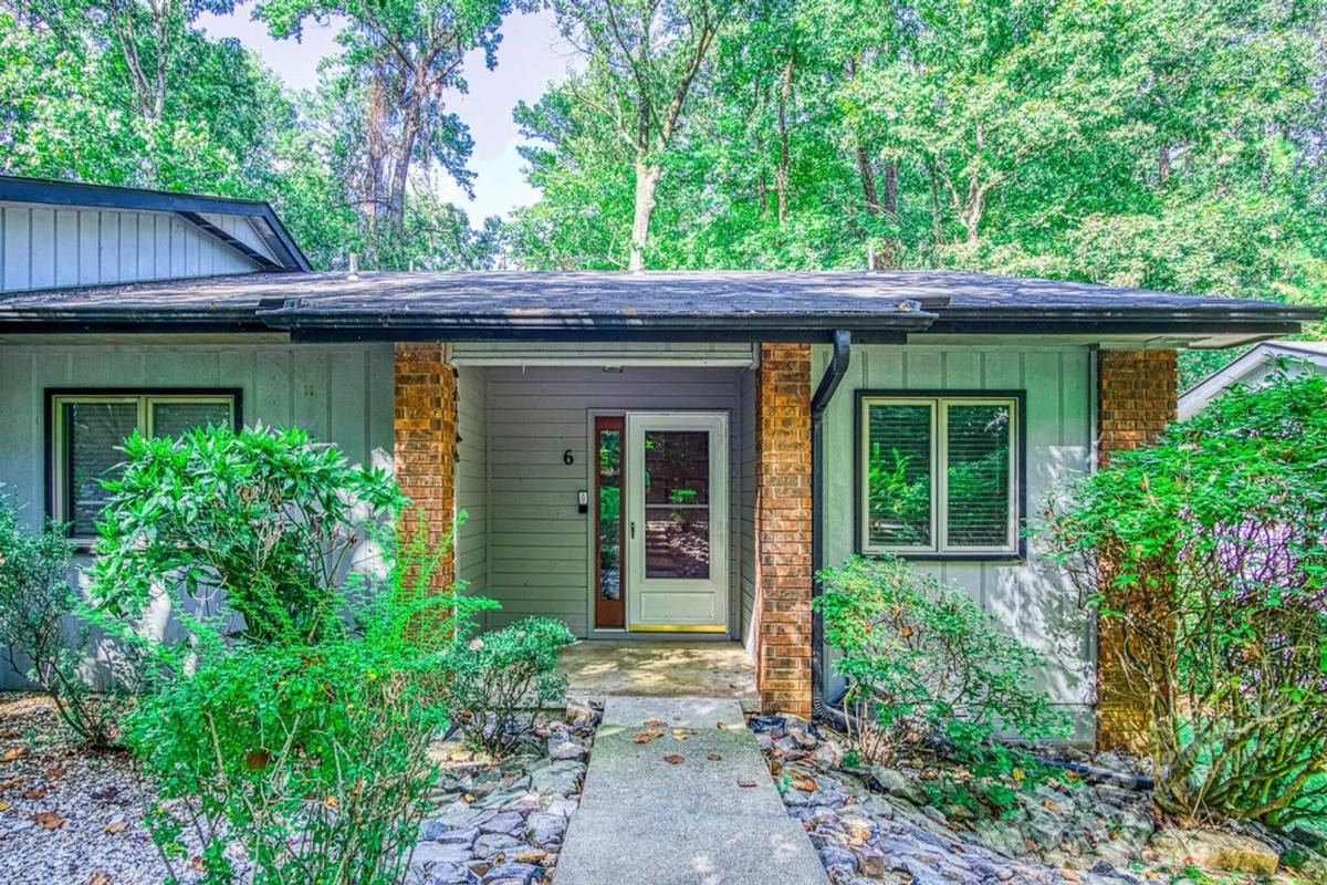 Townhouse for rent at 6 Palo Mastil Lane, Hot Springs Village, AR 71909