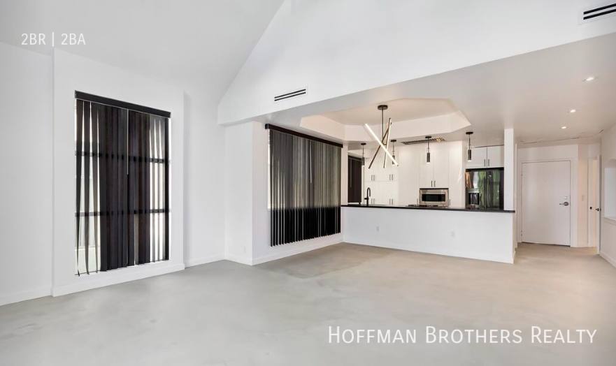 Apartment for rent at 639 Huntley Dr #4, West Hollywood, CA 90069