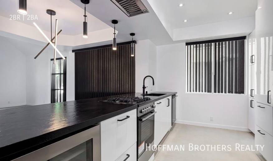 Apartment for rent at 639 Huntley Dr #4, West Hollywood, CA 90069