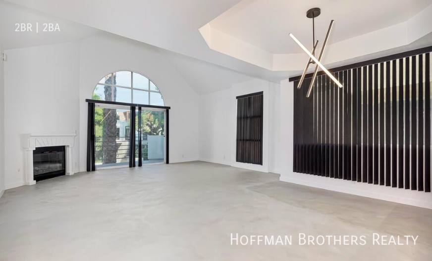 Apartment for rent at 639 Huntley Dr #4, West Hollywood, CA 90069