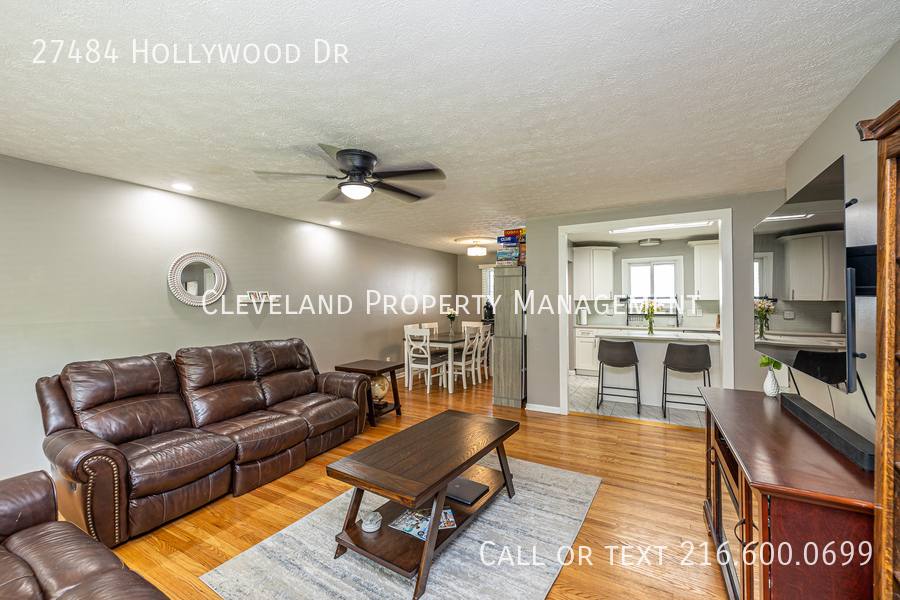 House for rent at 27484 Hollywood Dr, Westlake, OH 44145