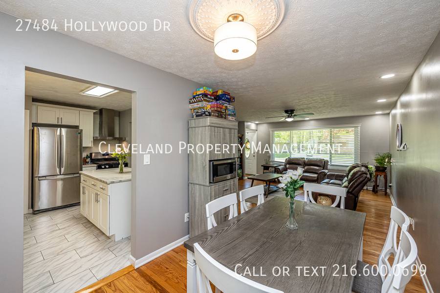 House for rent at 27484 Hollywood Dr, Westlake, OH 44145