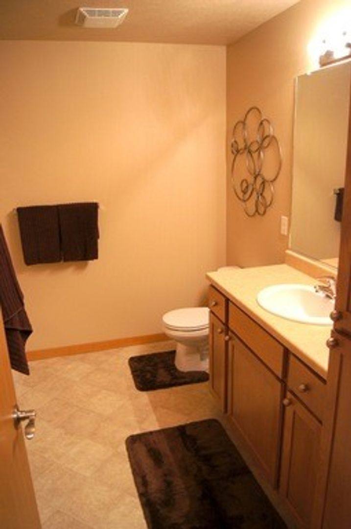 Condo for rent at 1620 20th Ave NW, Minot, ND 58703