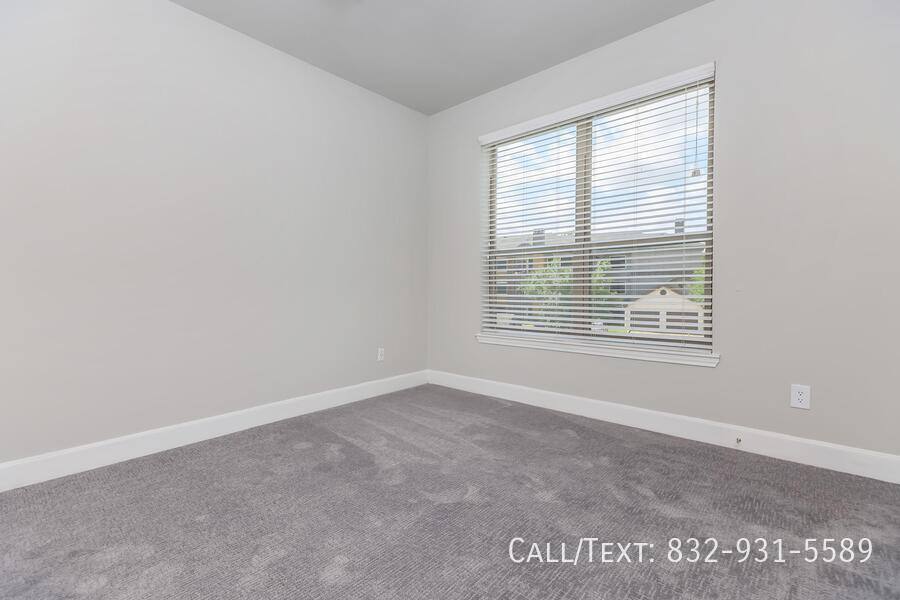 Apartment for rent at 6499 Guhn Rd #HLD2, Houston, TX 77040