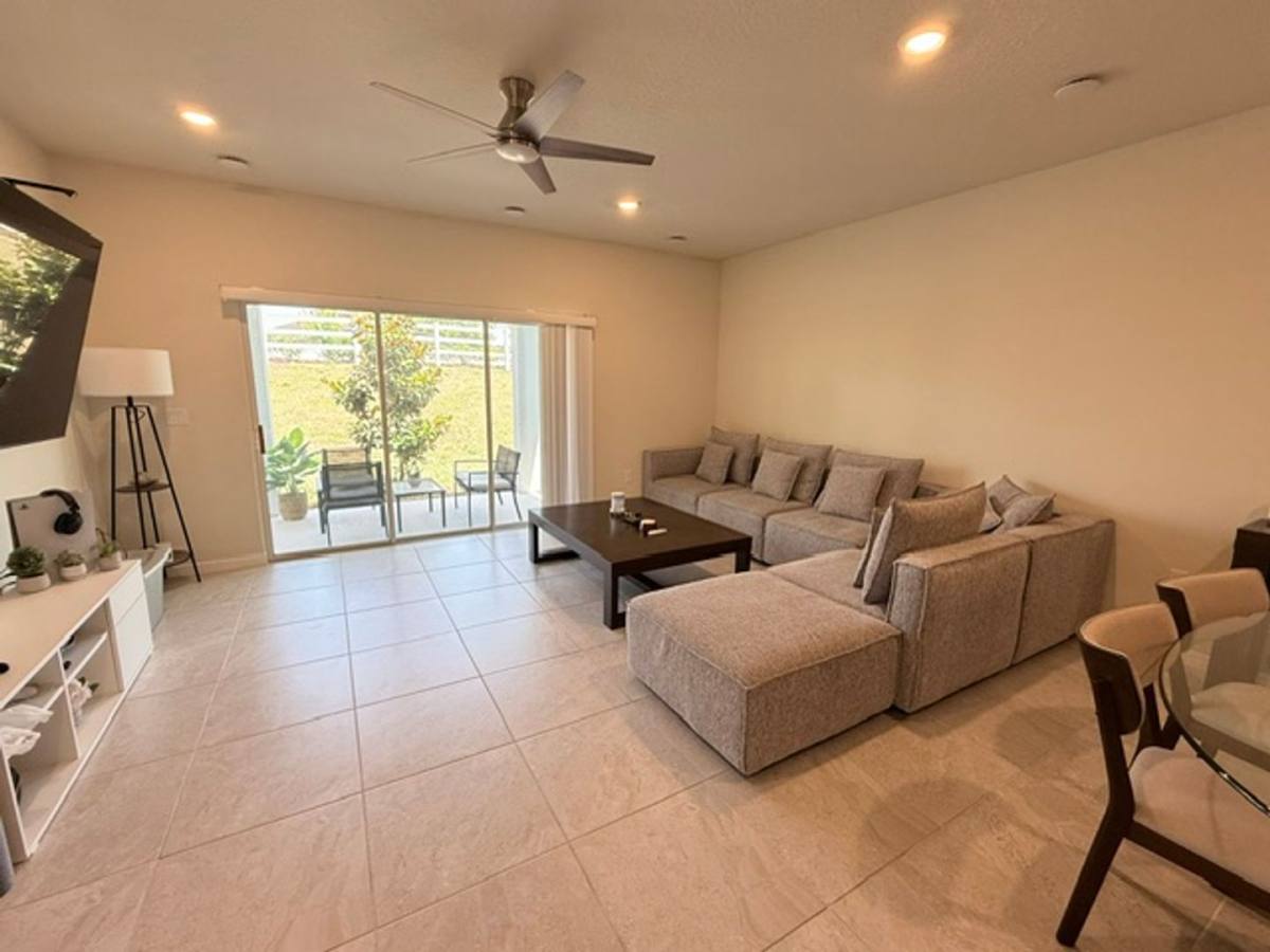 Townhouse for rent at 2554 Winsome Way, Davenport, FL 33896