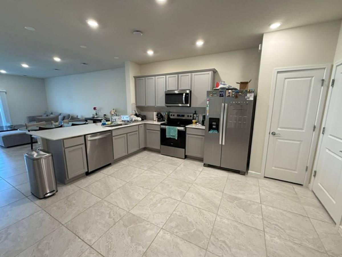 Townhouse for rent at 2554 Winsome Way, Davenport, FL 33896