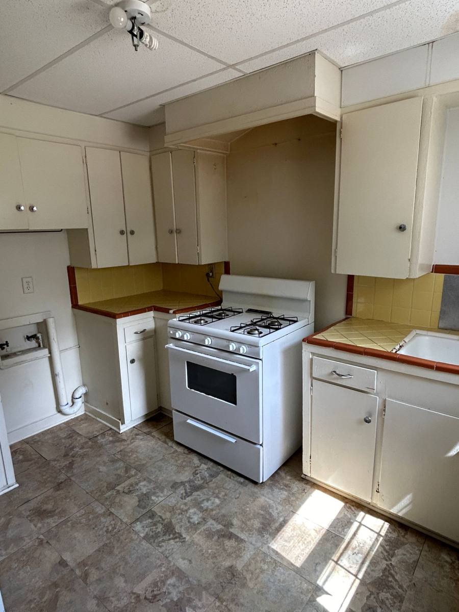 Apartment for rent at 819 Blvd St, Shreveport, LA 71104