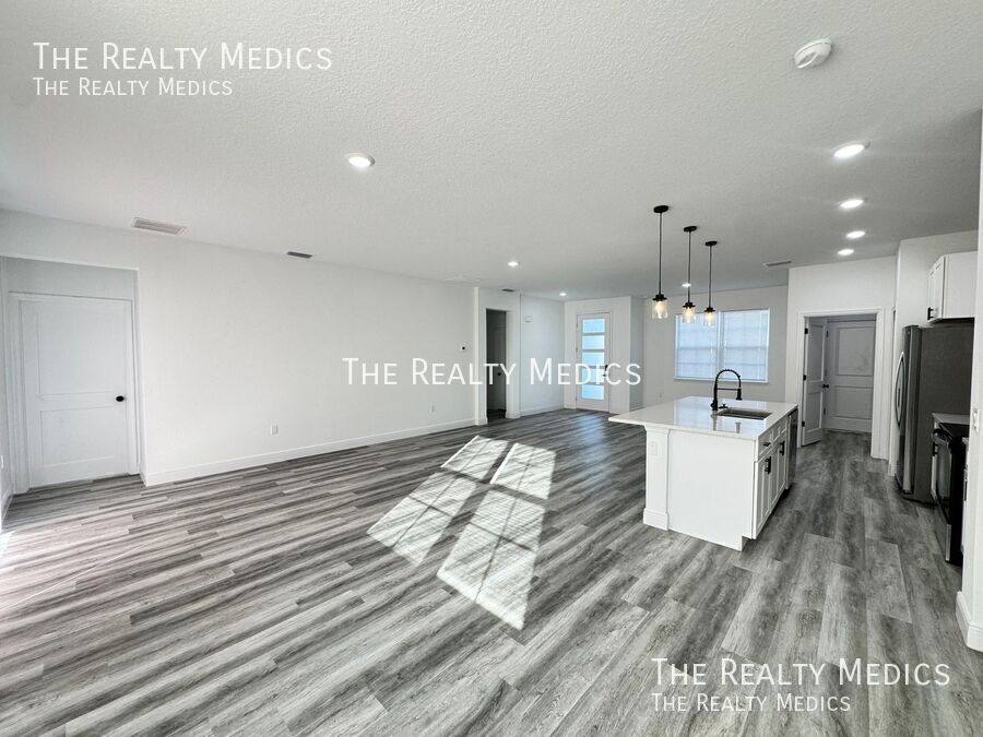 House for rent at 310 Dogfish Way, Kissimmee, FL 34759