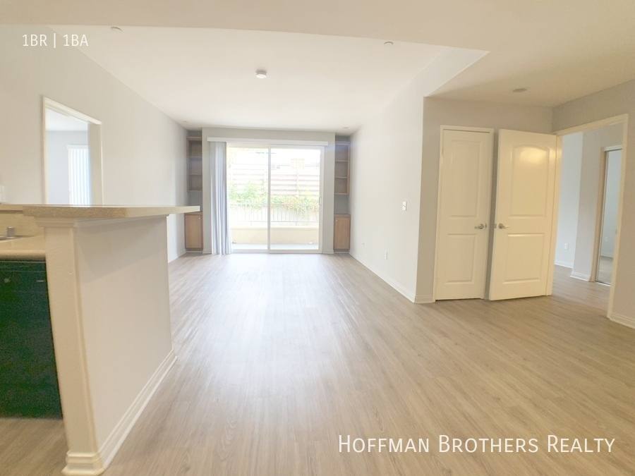 Apartment for rent at 7393 Manchester Ave #213, Los Angeles, CA 90045