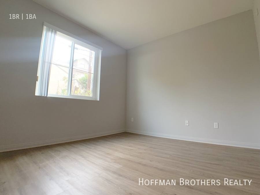 Apartment for rent at 7393 Manchester Ave #213, Los Angeles, CA 90045