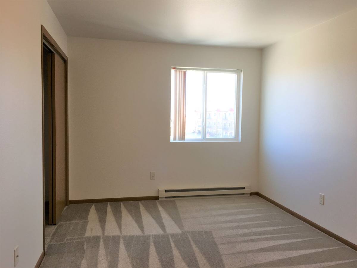 Apartment for rent at 2031 33rd St NW, Minot, ND 58703