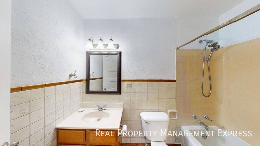 Apartment for rent at 758 S 3rd Ave, Sioux Falls, SD 57104