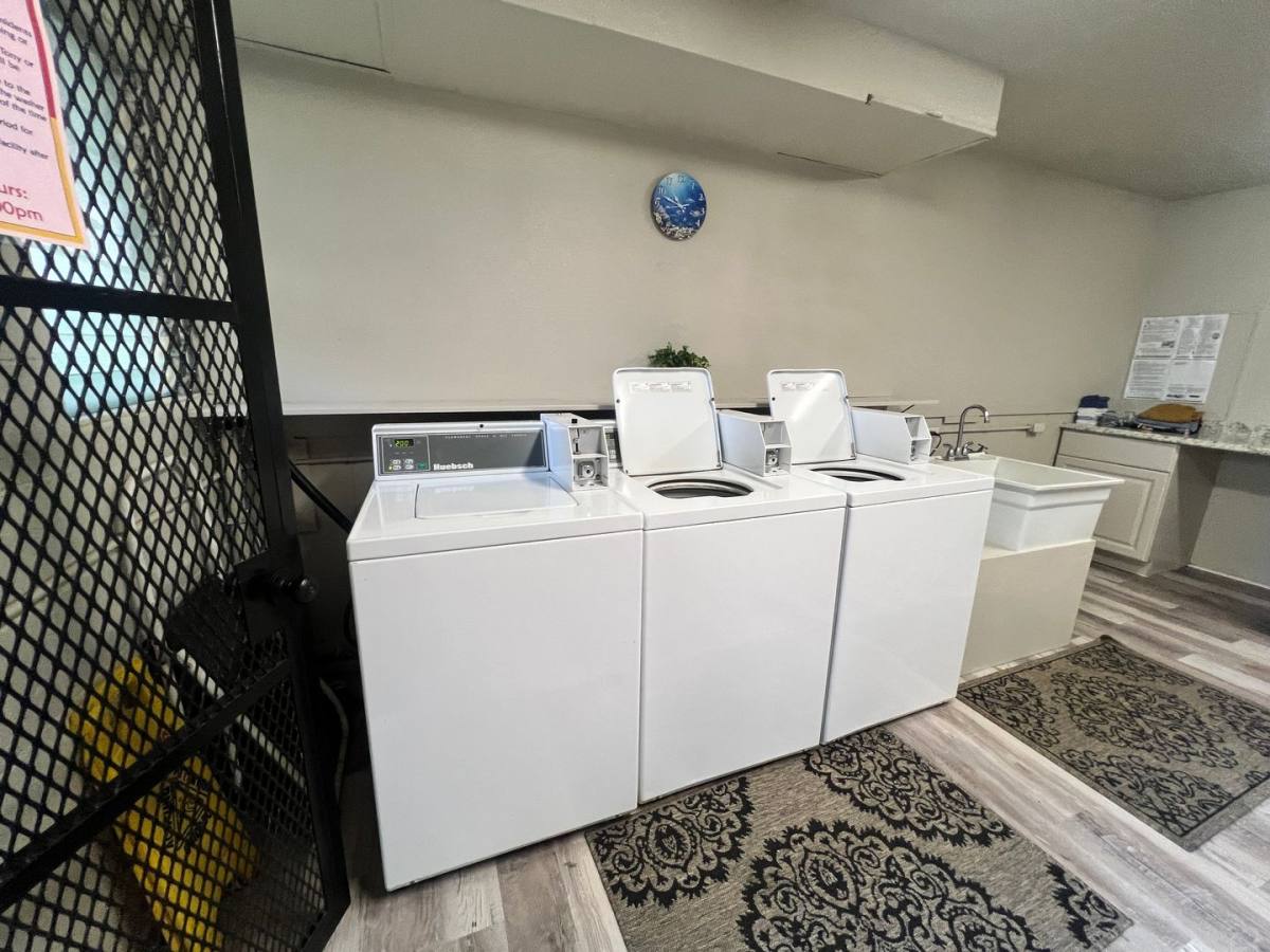 Apartment for rent at 234 Ohua Ave, Honolulu, HI 96815