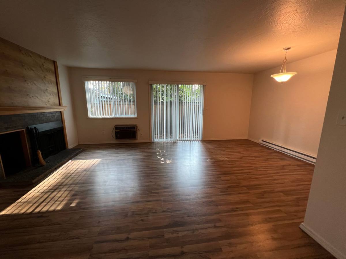 Condo for rent at 3930 Lake Grove Ave, Lake Oswego, OR 97035
