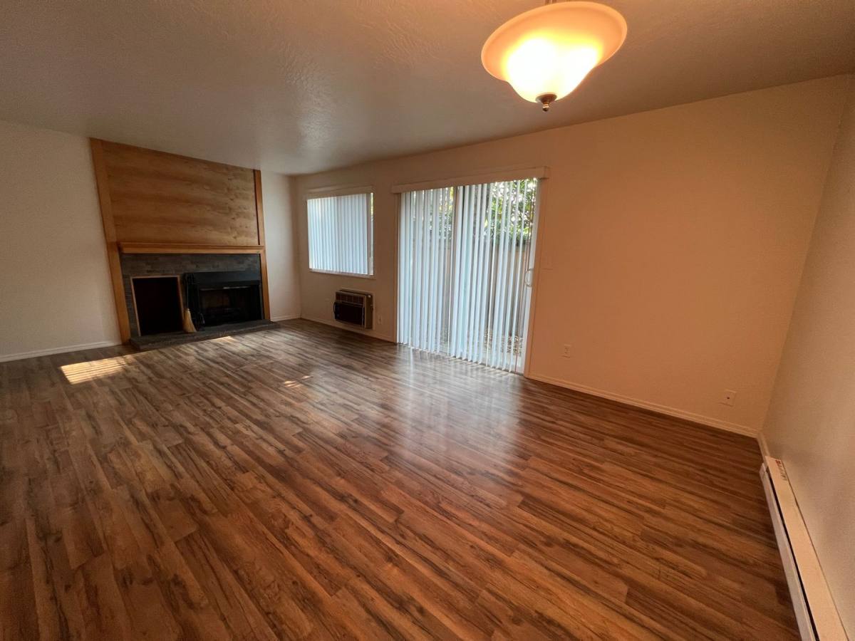 Condo for rent at 3930 Lake Grove Ave, Lake Oswego, OR 97035