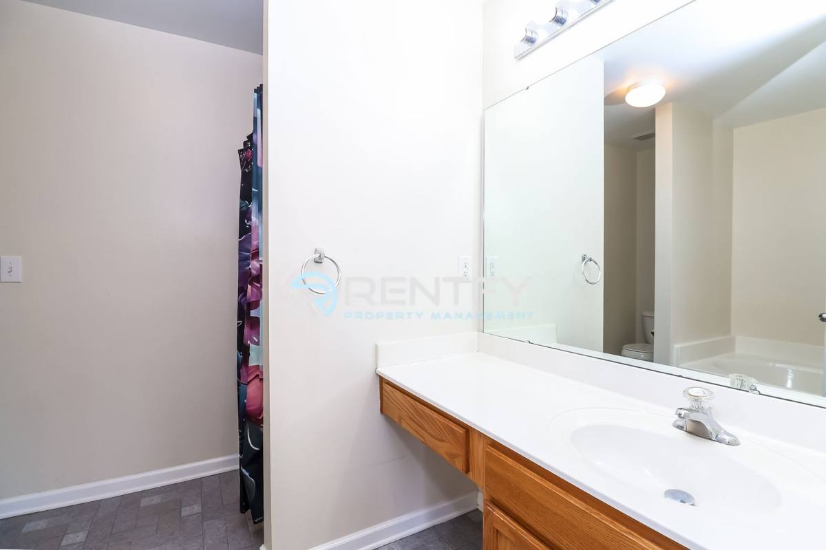 Townhouse for rent at 18478 Streamline Court, Cornelius, NC 28031