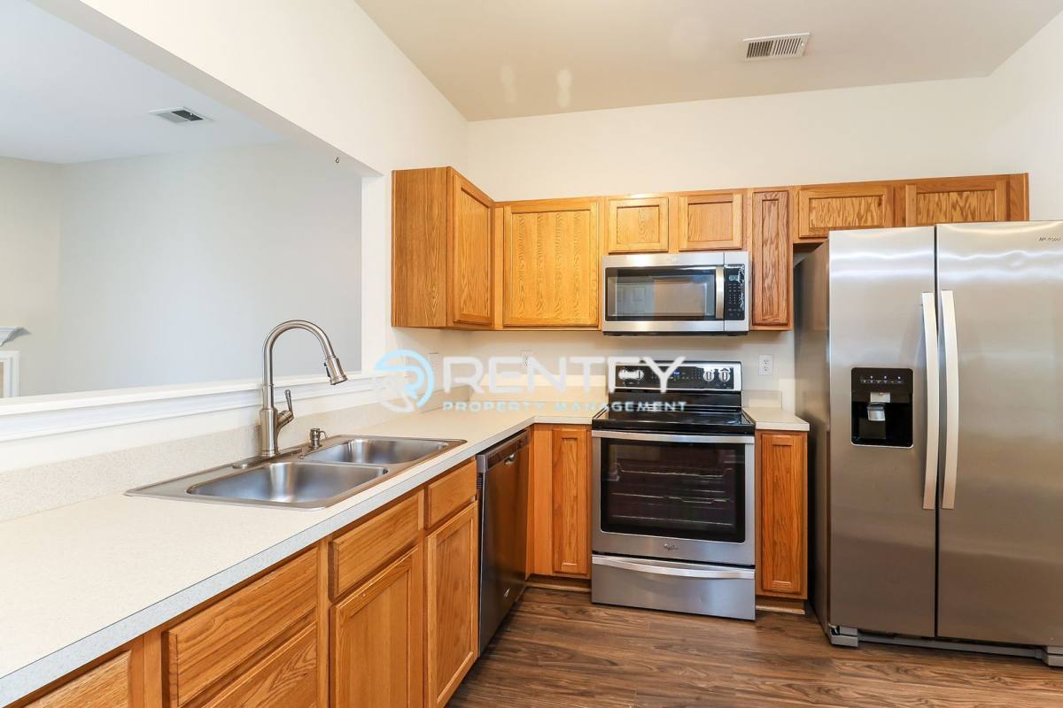 Townhouse for rent at 18478 Streamline Court, Cornelius, NC 28031