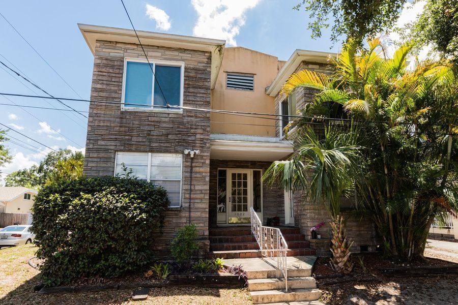 Apartment for rent at 3002 W Sitios St #C, Tampa, FL 33629
