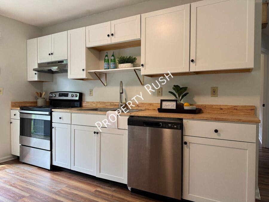 Apartment for rent at 8740 Millard Lee Lane, Chattanooga, TN 37416