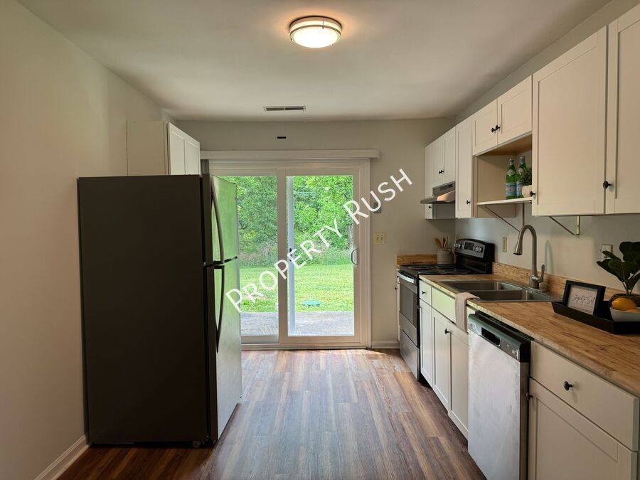 Apartment for rent at 8740 Millard Lee Lane, Chattanooga, TN 37416