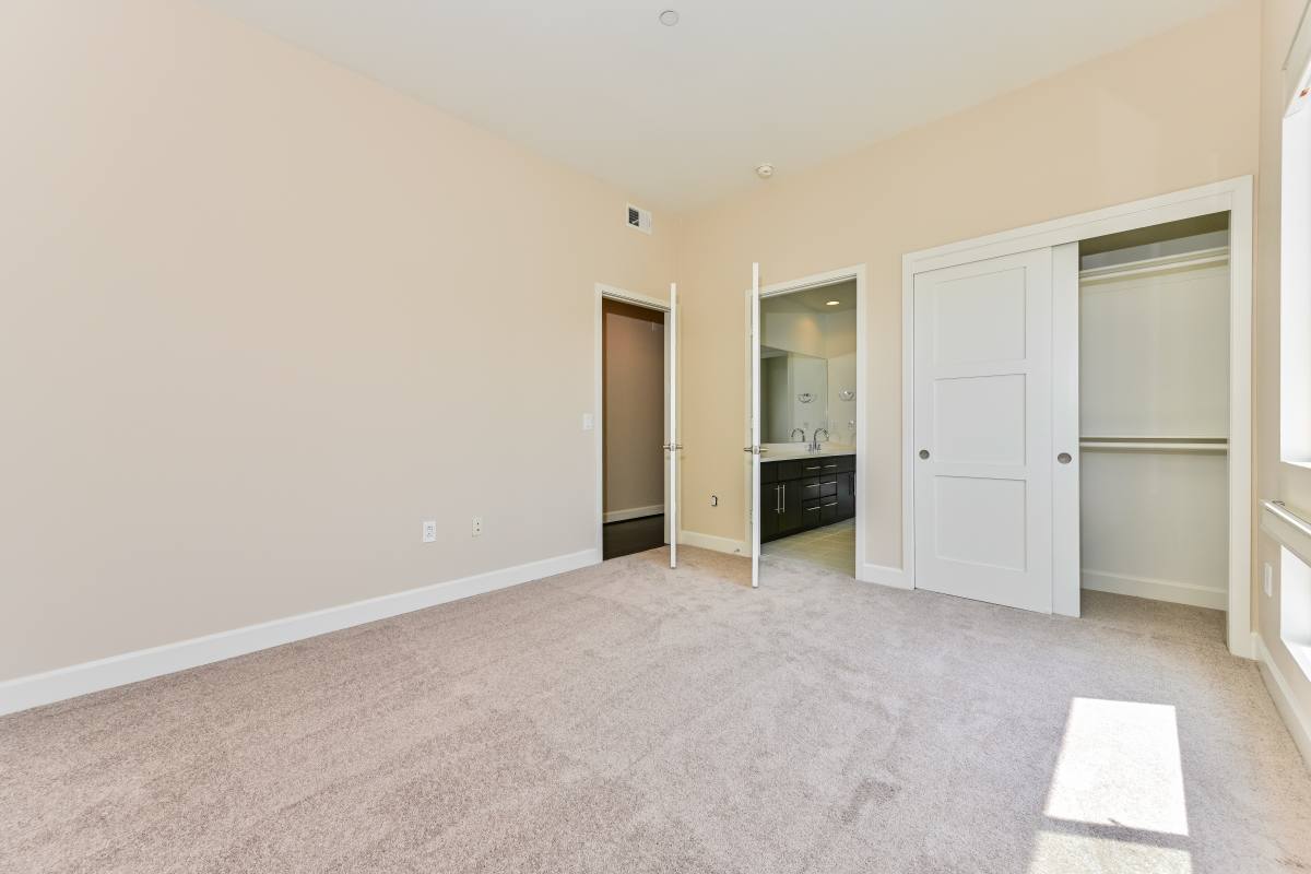 Condo for rent at 10878 Bloomfield St #407, North Hollywood, CA 91602
