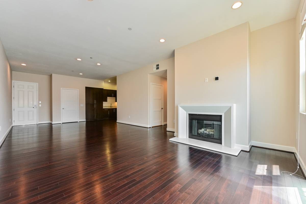 Condo for rent at 10878 Bloomfield St #407, North Hollywood, CA 91602