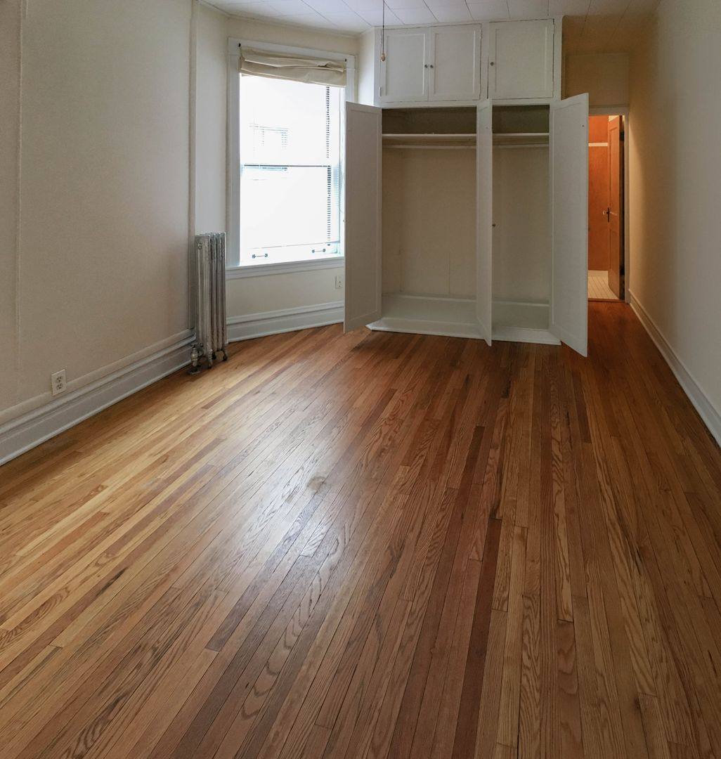 Apartment for rent at 5440 N Winthrop Ave, Chicago, IL 60640