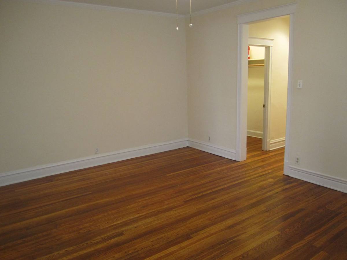 Apartment for rent at 5440 N Winthrop Ave, Chicago, IL 60640