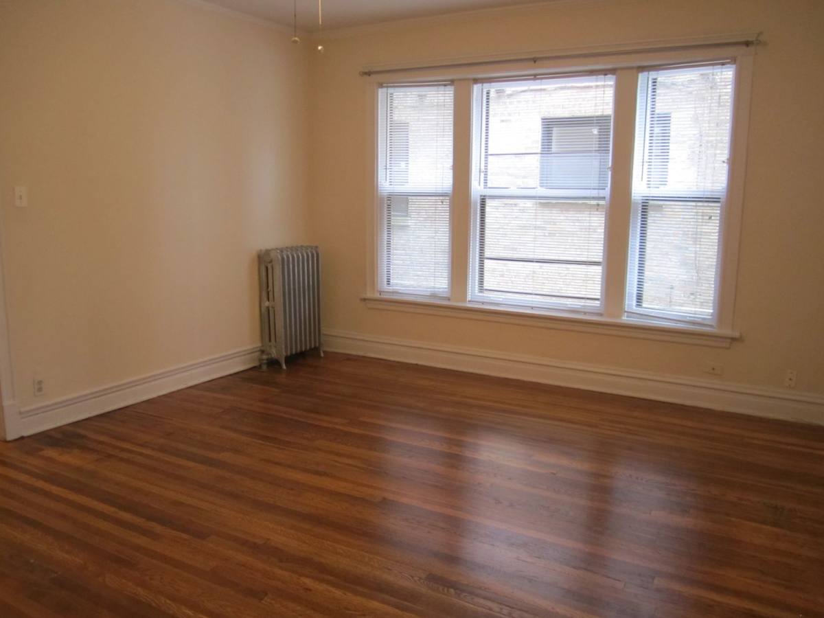 Apartment for rent at 5440 N Winthrop Ave, Chicago, IL 60640