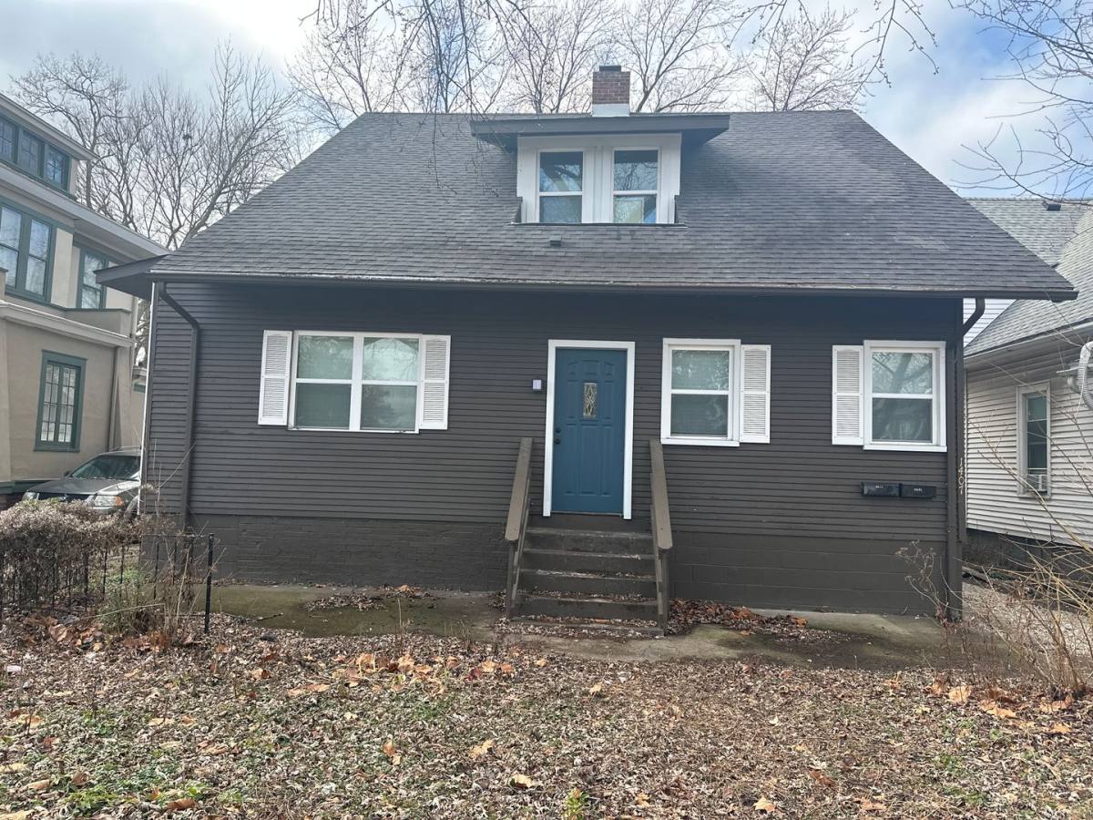 Apartment for rent at 1407 S 4th St, Springfield, IL 62703