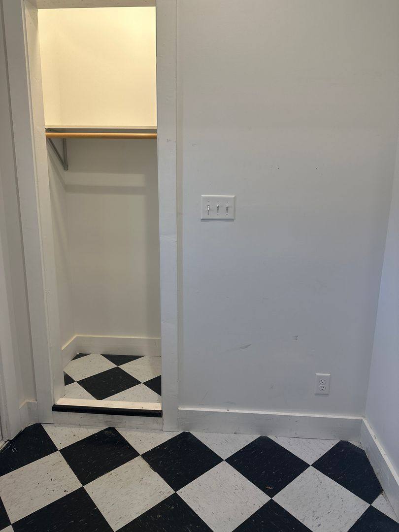 Apartment for rent at 1407 S 4th St, Springfield, IL 62703