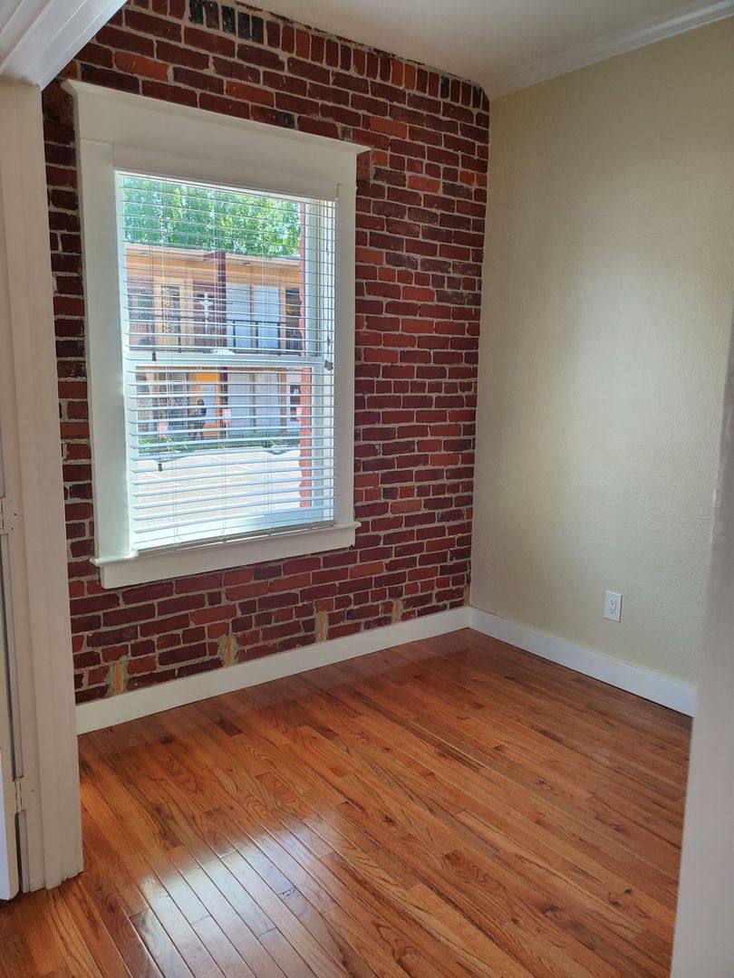 Apartment for rent at 810 NE Couch St, Portland, OR 97232