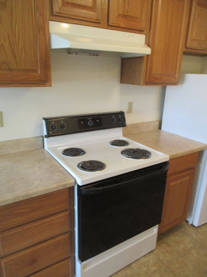Apartment for rent at 1537 Commercial St SE, Salem, OR 97302