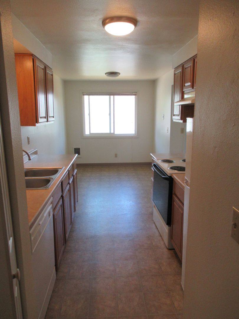 Apartment for rent at 1537 Commercial St SE, Salem, OR 97302