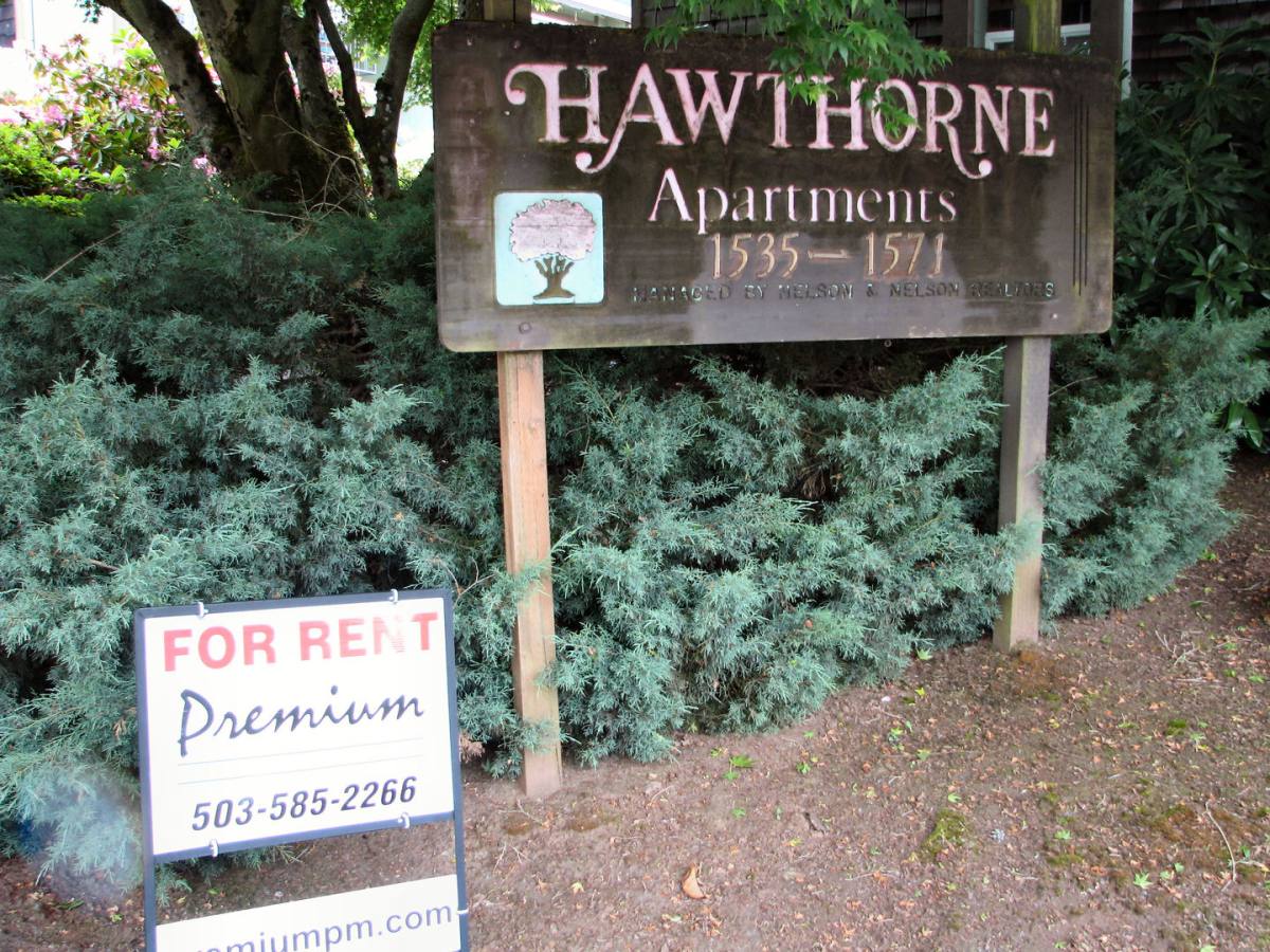 Apartment for rent at 1537 Commercial St SE, Salem, OR 97302