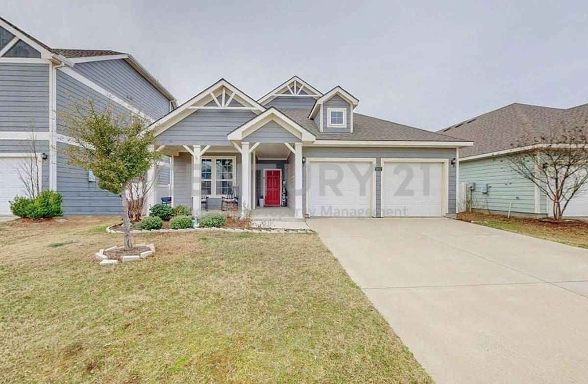 House for rent at 1637 Hinckley Ave, Aubrey, TX 76227