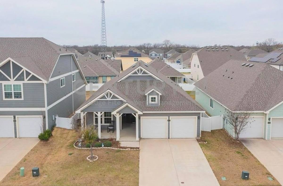 House for rent at 1637 Hinckley Ave, Aubrey, TX 76227