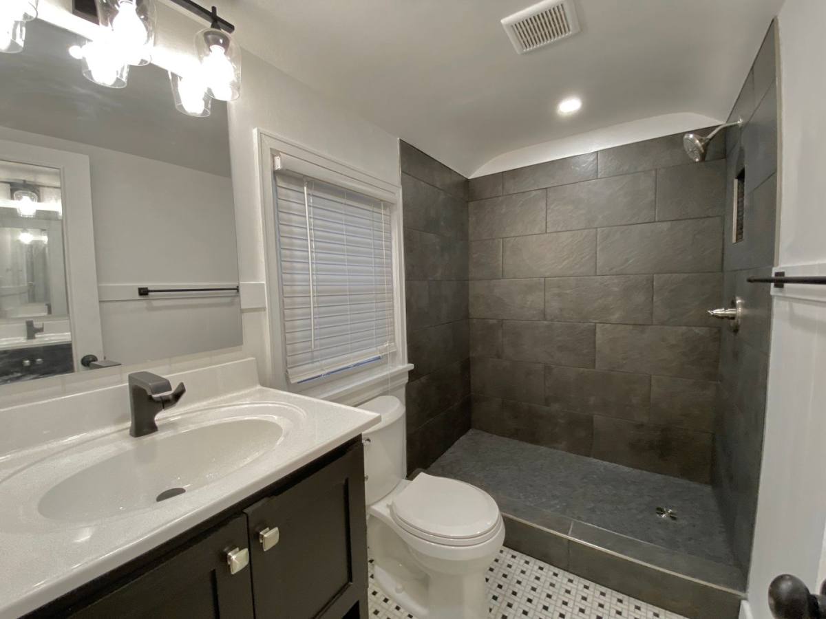House for rent at 659 S McCann Ave, Springfield, MO 65804