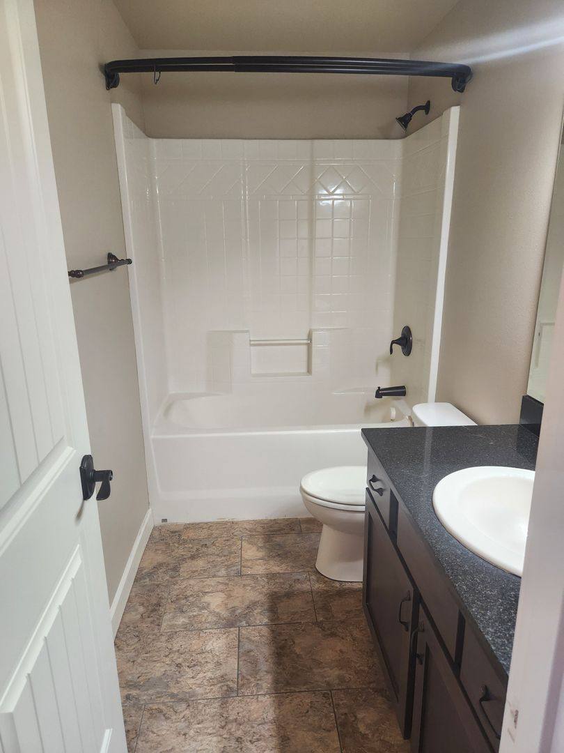 Apartment for rent at 7216 W Chestnut Ave, Yakima, WA 98908