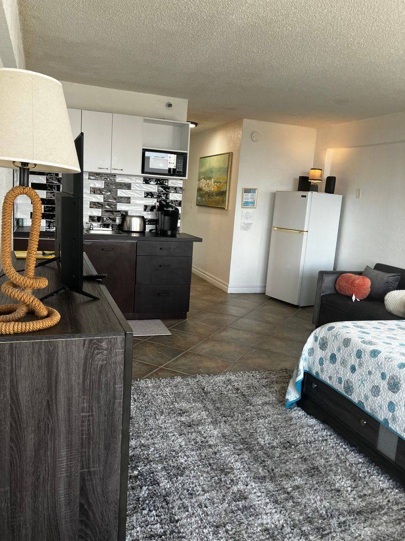 Apartment for rent at 800 N Atlantic Ave, Daytona Beach, FL 32118