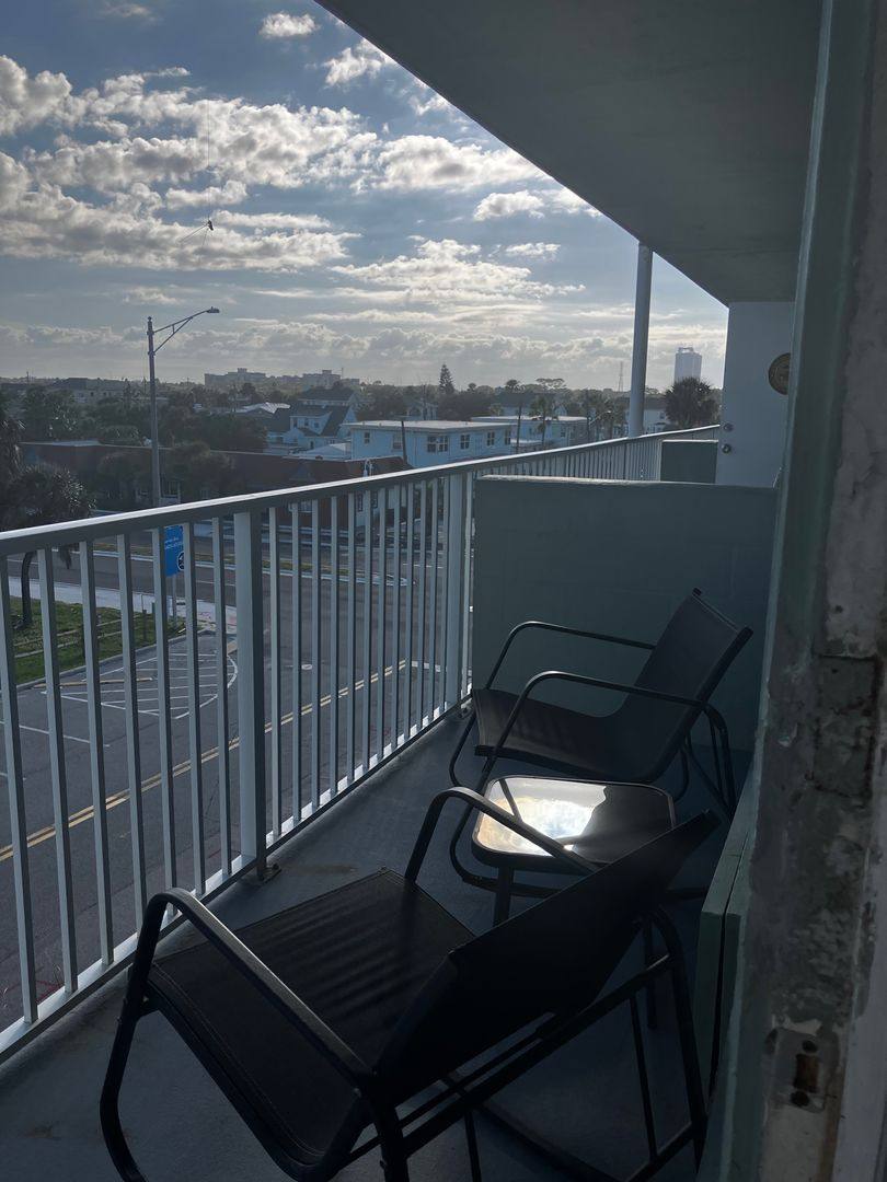 Apartment for rent at 800 N Atlantic Ave, Daytona Beach, FL 32118
