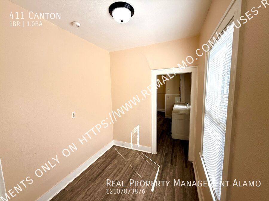 House for rent at 411 Canton, San Antonio, TX 78202