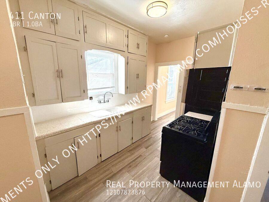 House for rent at 411 Canton, San Antonio, TX 78202