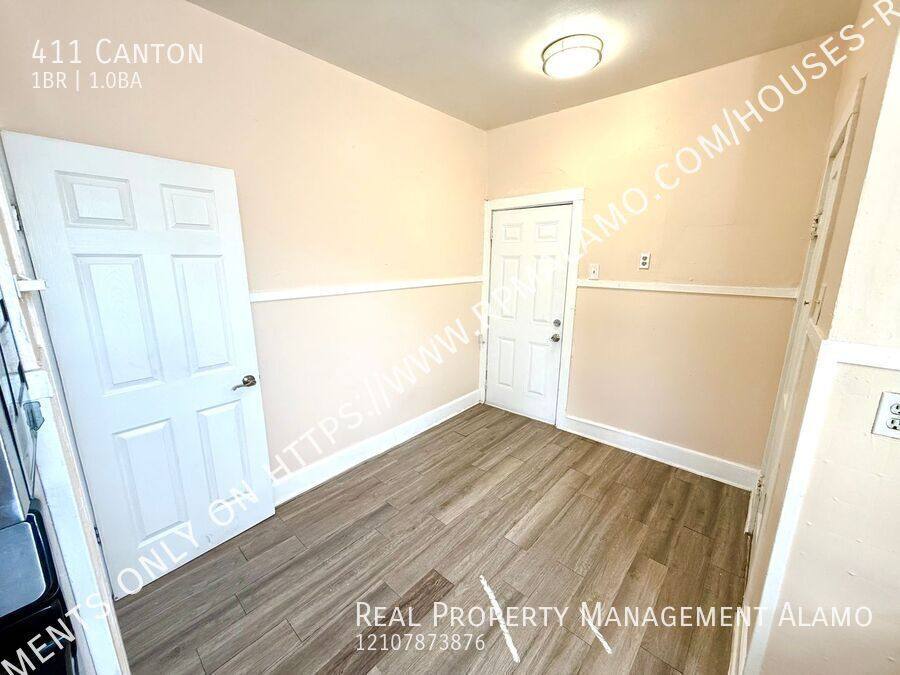 House for rent at 411 Canton, San Antonio, TX 78202