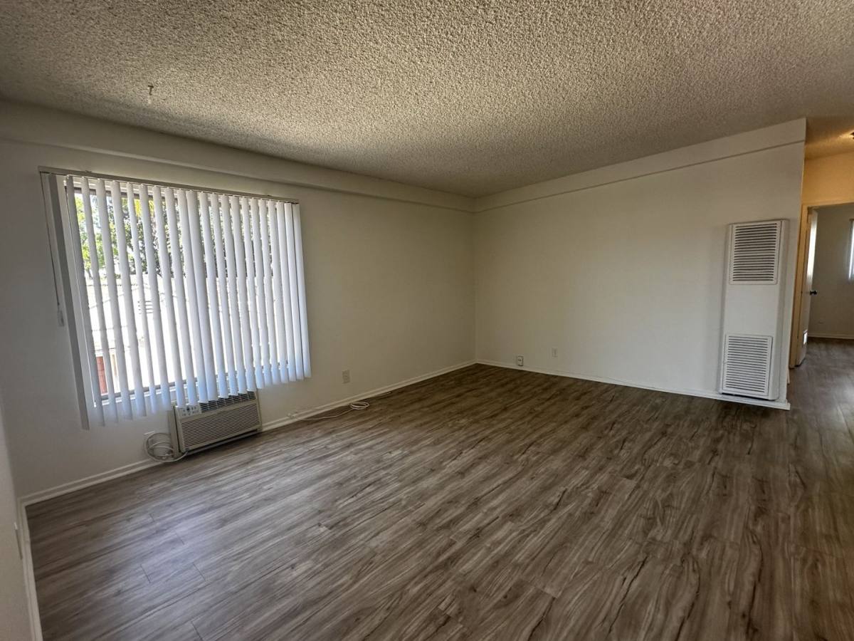 Apartment for rent at 1156 Alameda Ave, Glendale, CA 91201