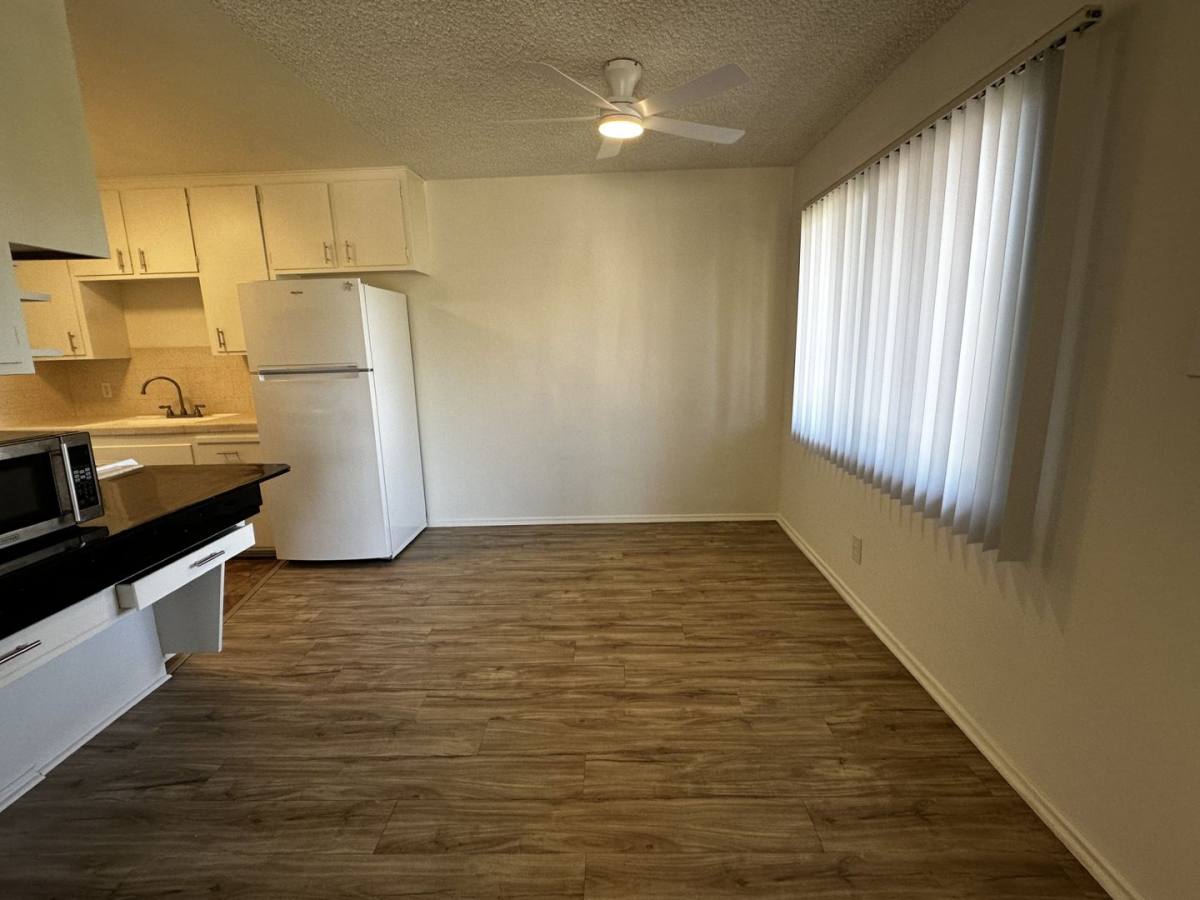 Apartment for rent at 1156 Alameda Ave, Glendale, CA 91201