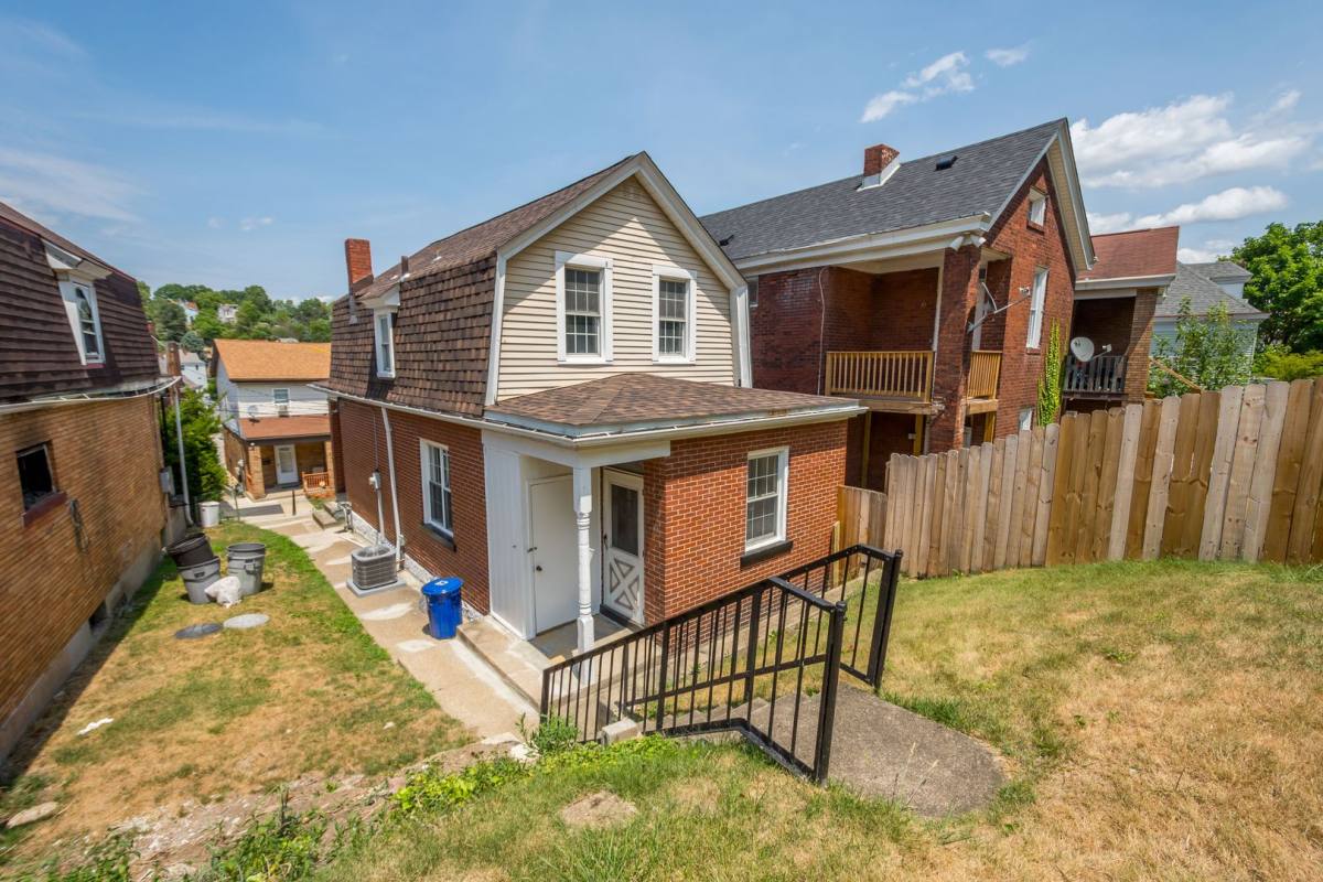 House for rent at 1712 Amanda St, Pittsburgh, PA 15210