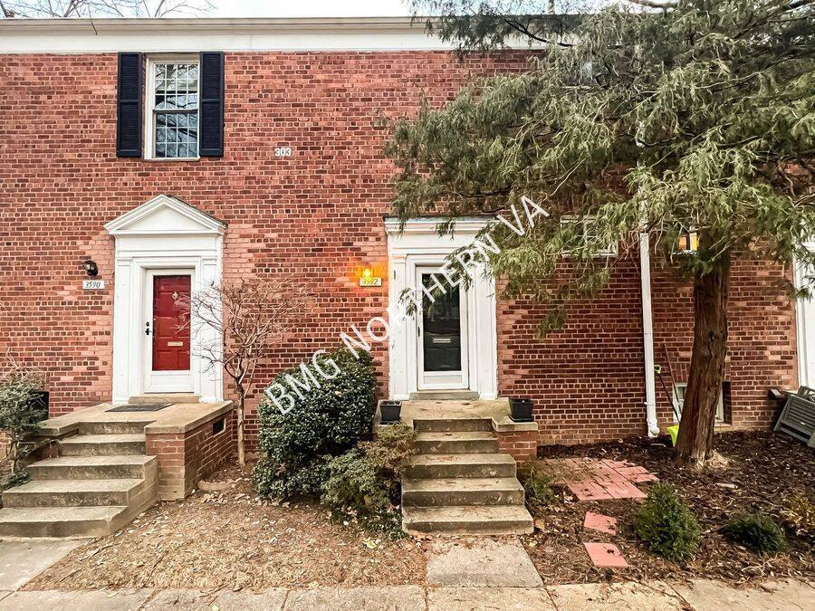 House for rent at 3592 Martha Custis Dr #303, Alexandria, VA 22302